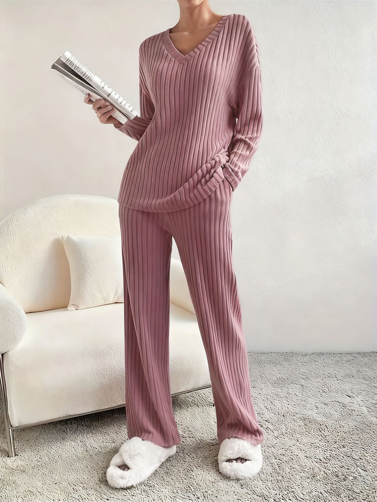 V-Neck Ribbed Lounge Set